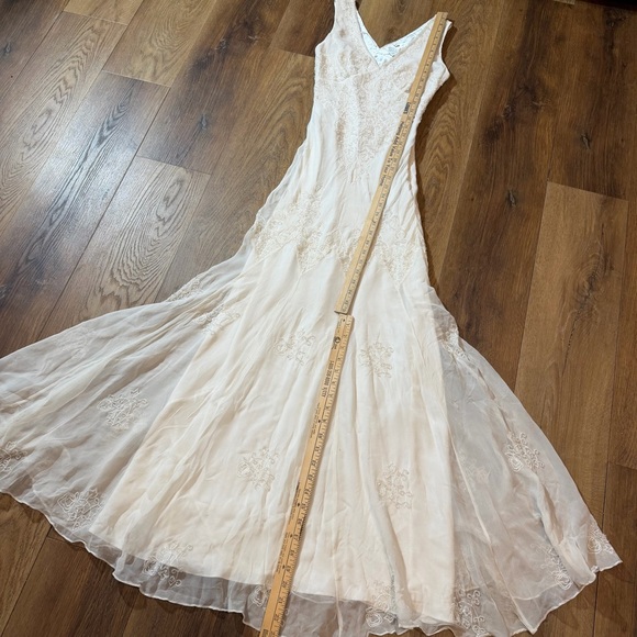 Vintage 100% Silk Beaded Dress Vintage Wedding Dress Vintage Silk Beaded Wedding - Picture 16 of 17